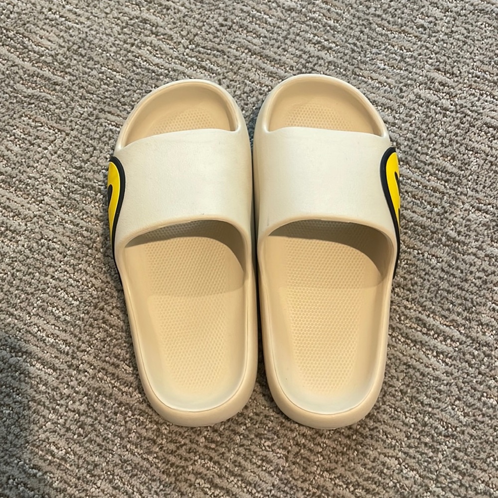 Amazon Smile Slides